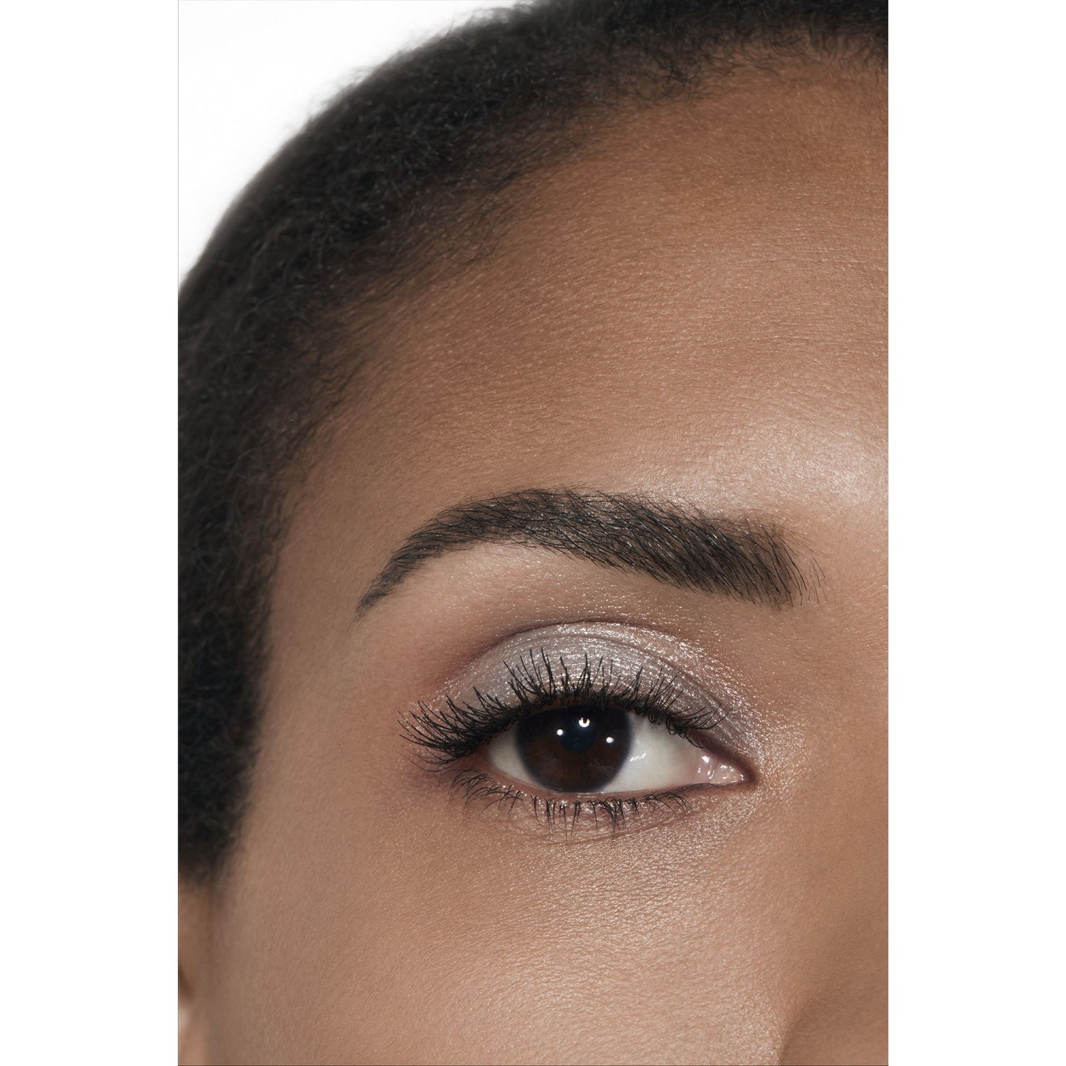 SOMBRA DE OJOS MULTIUSOS DE LARGA DURACIÓN